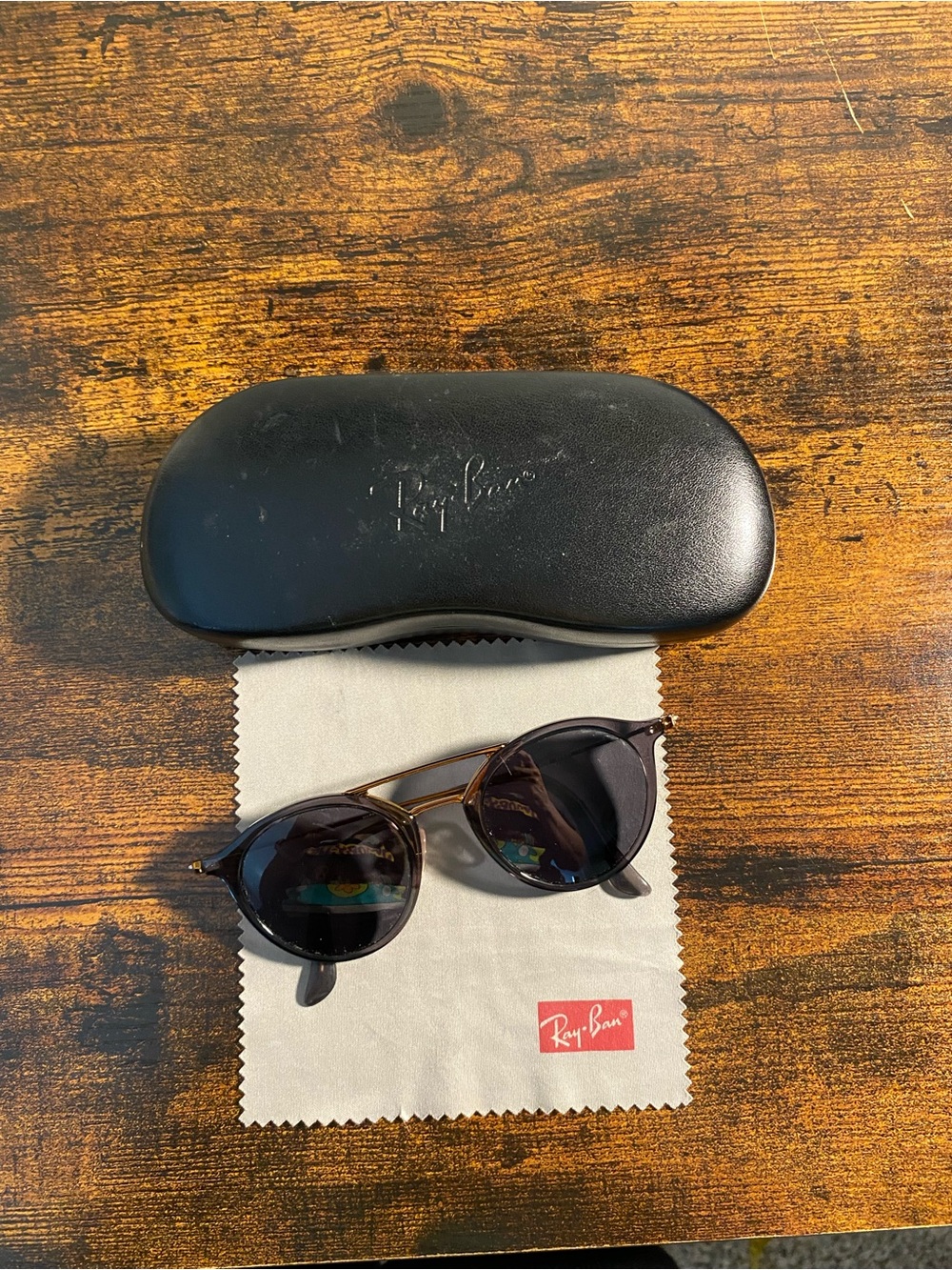 Ray-Ban Sunglasses - Picture 1 of 5